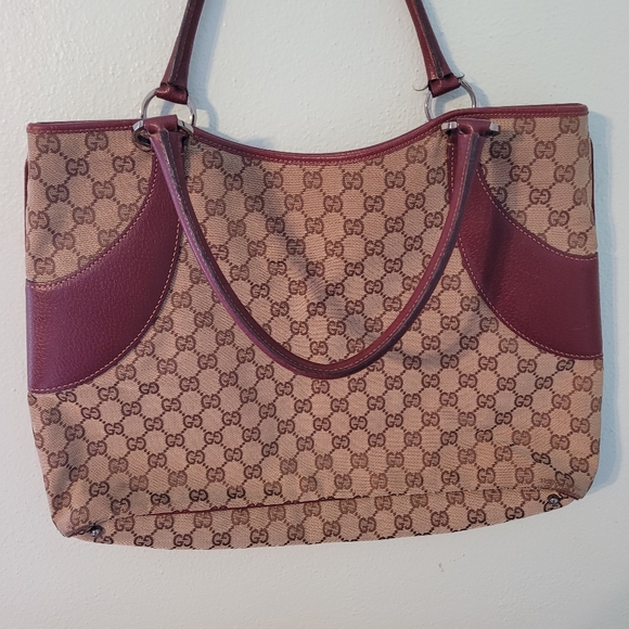 GUCCI HANDBAG - Picture 2 of 7